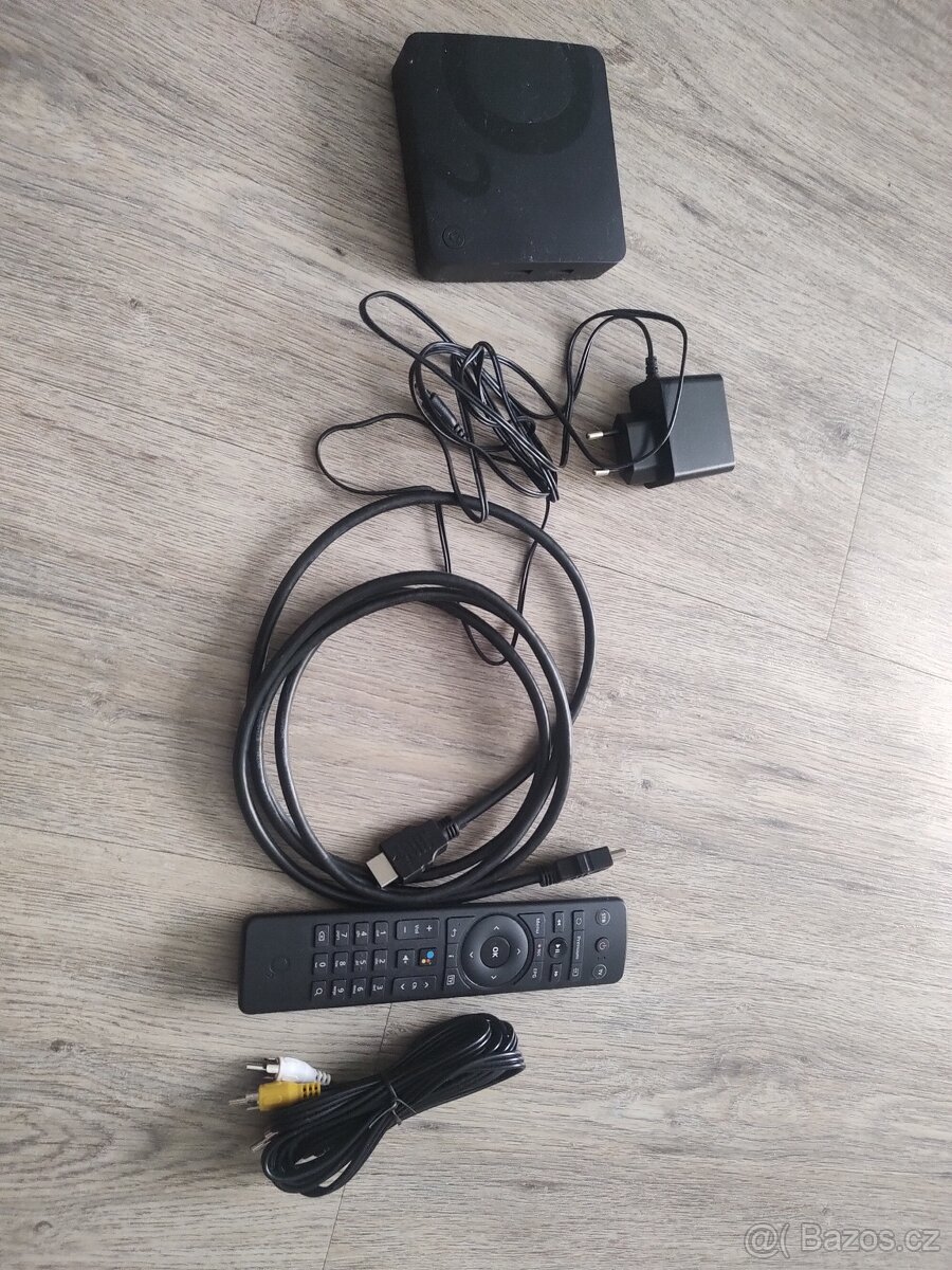 Televize Philips + O2 set-top box