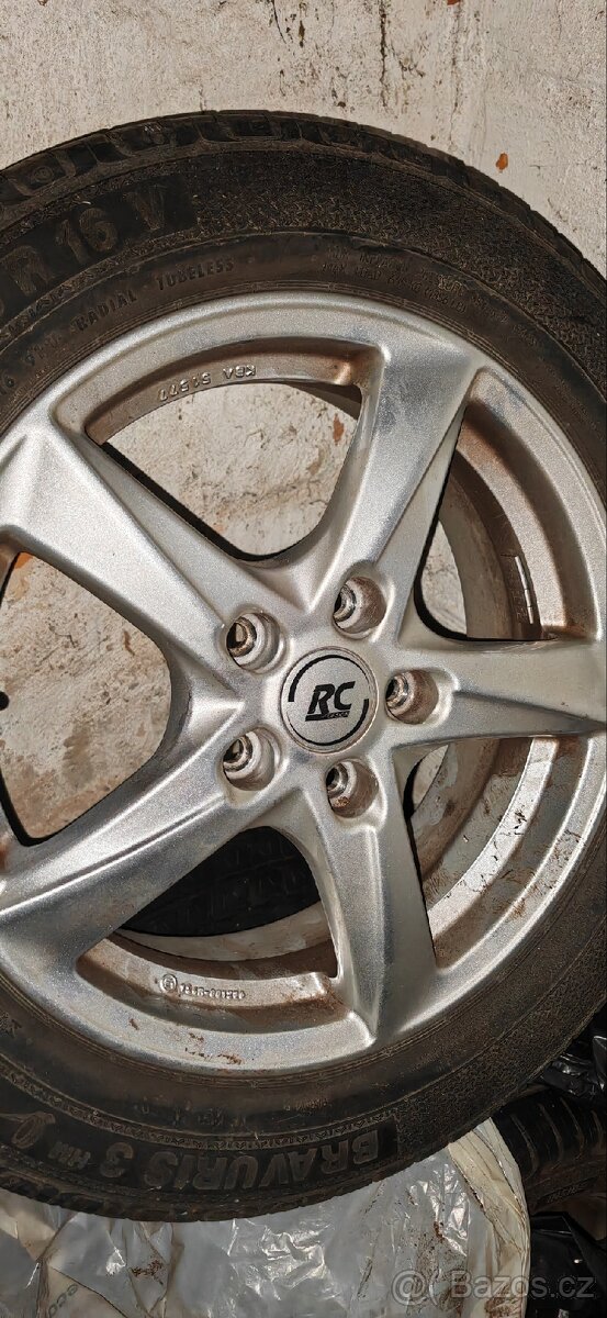 Lítá kola Volkswagen Jetta