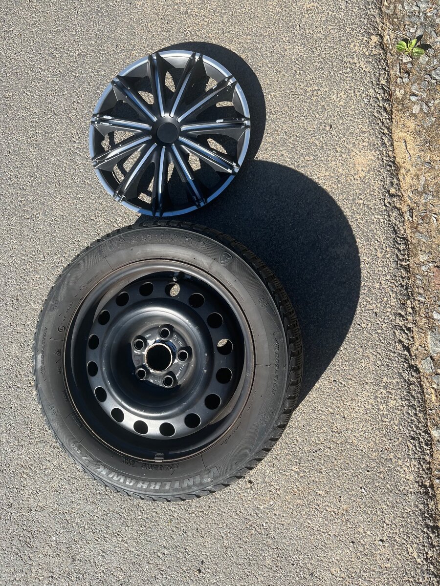 4ks plechové disky+zimni pneu Škoda Octavia