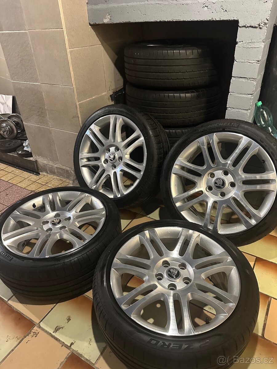ALU Kola ŠKODA 5x112 R18 THEMISTO Letní Pneu 225/40/18