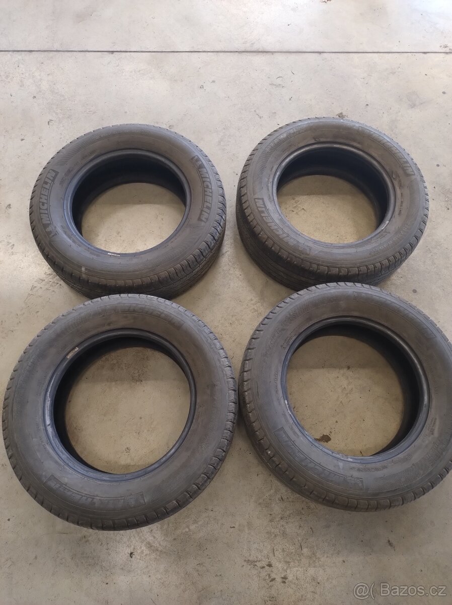 Michelin 215/65-16