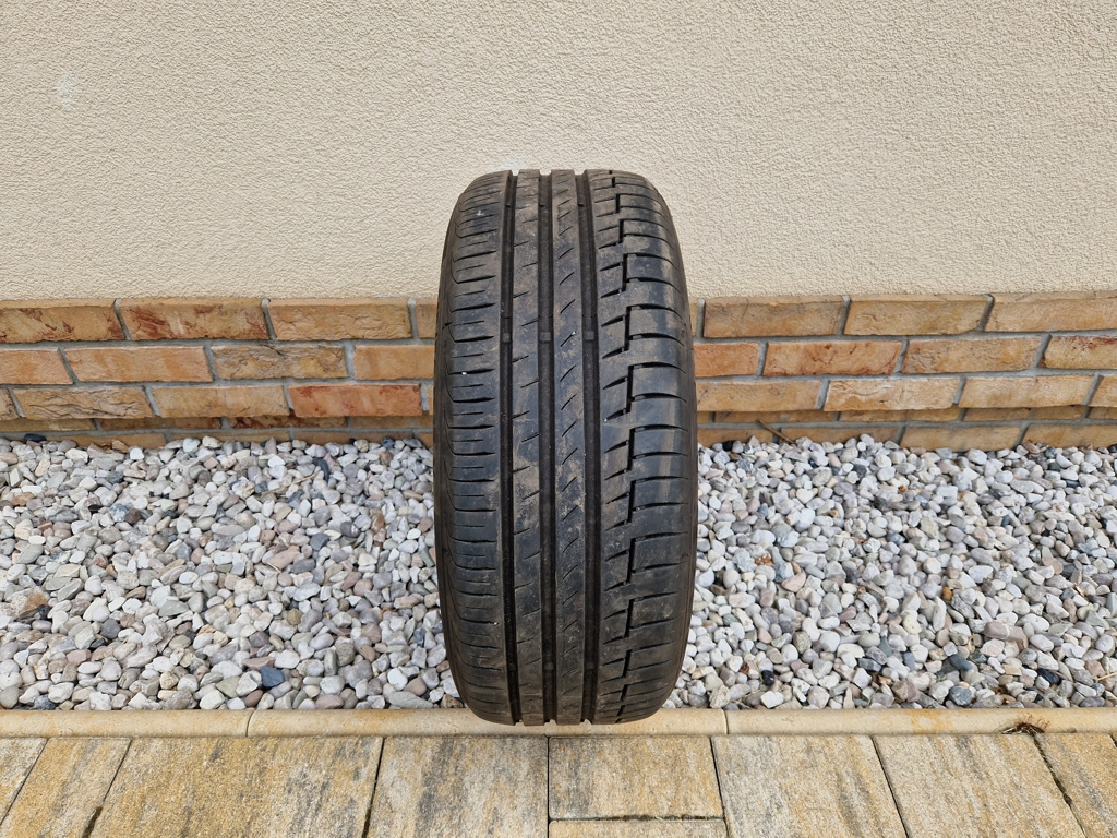 1 ks letní pneu Continental PremiumContact 6 215/50 R17