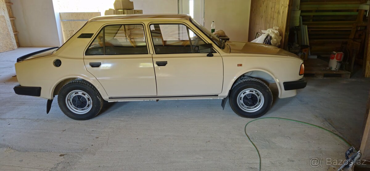 Škoda 125L