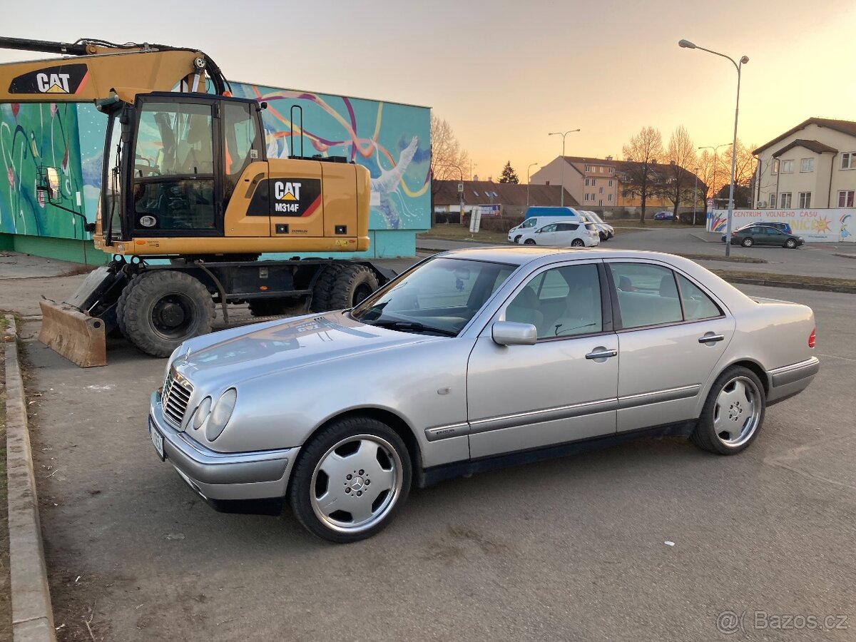 Mercedes Benz E 280 W 210 elegance 150kw, 5st. automat