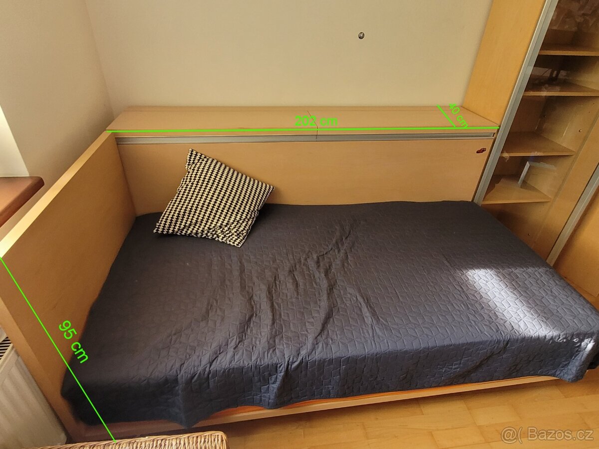 nadměrně široká postel 202cm na 120cm s MATRACÍ