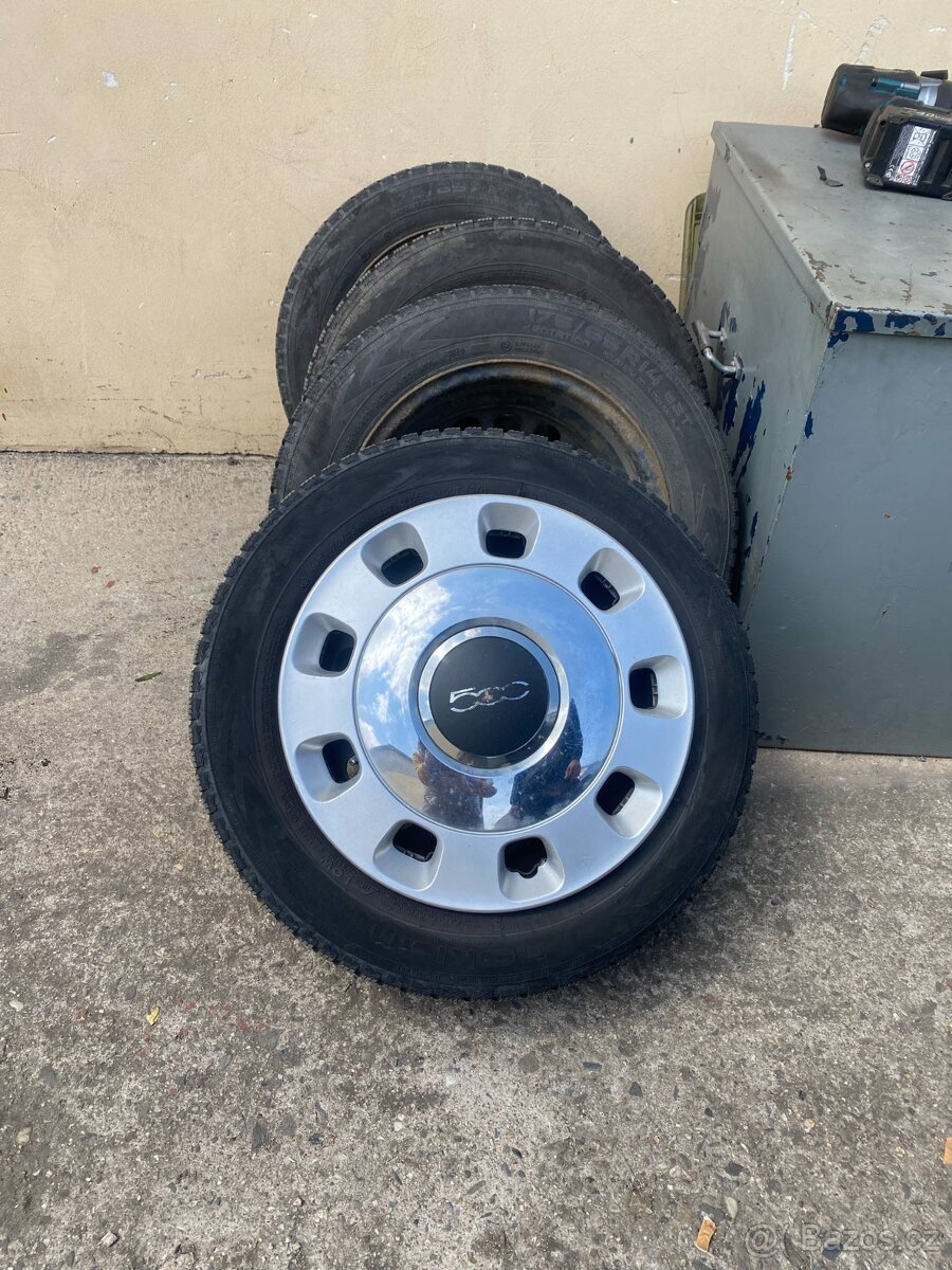 Plechové disky Fiat 500 4 ks (175/65 R 14 zimni gumy 5mm) +