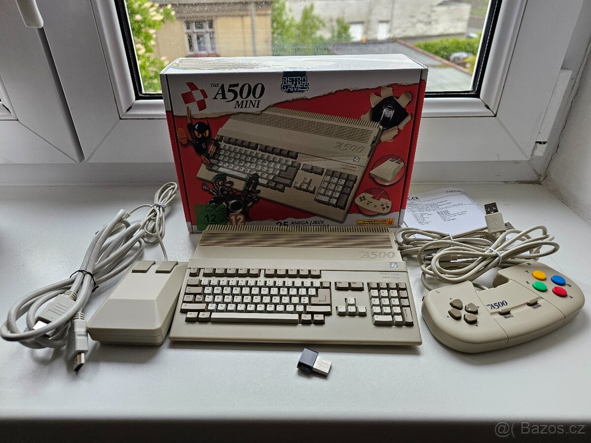PRODÁM RETRO KONZOLI AMIGA A500 MINI +SPOUSTA HER STAV NOVÉ