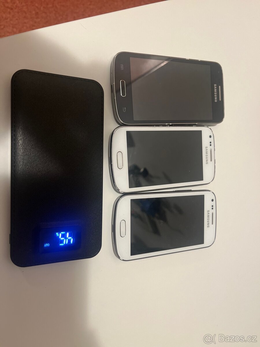 Telefony Samsung a powerbanka