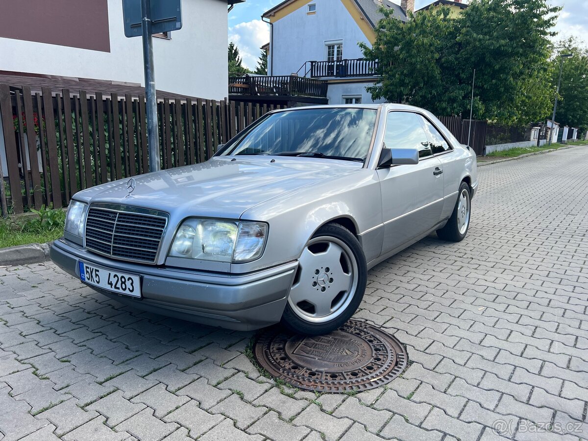 Mercedes Benz W124 Coupe (C124)