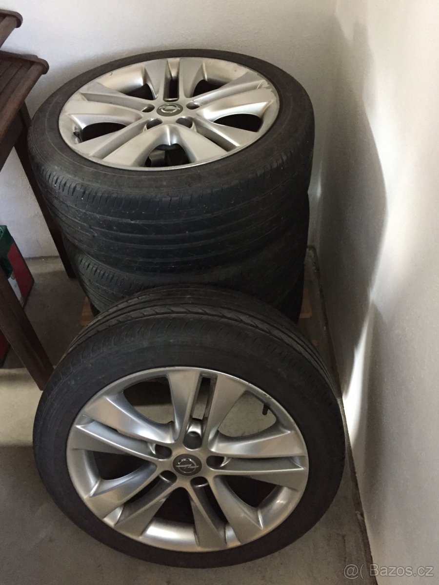 Prodej pneumatik R 18 Opel Astra