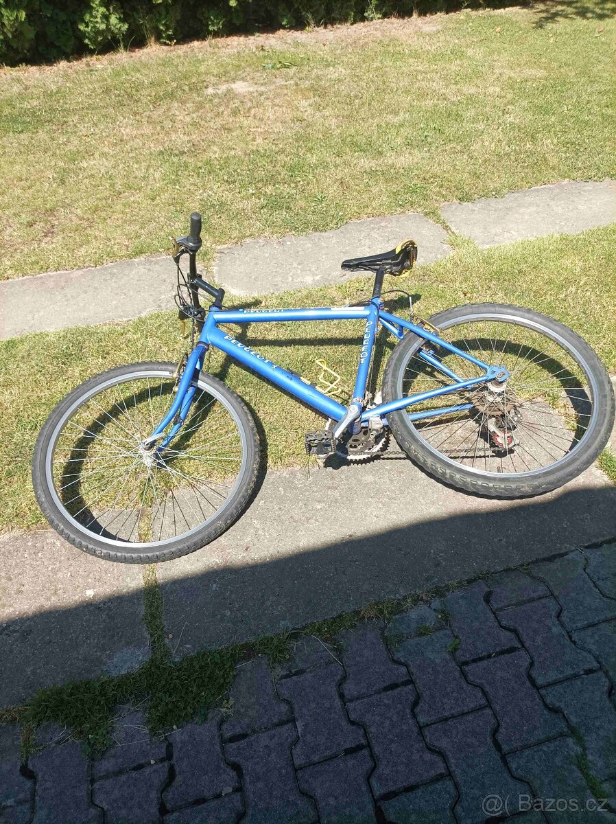 Staré horské kolo Peugeot