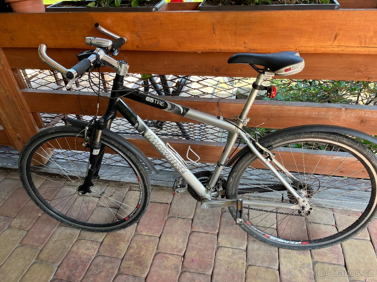 Trekingové kolo Maxbike