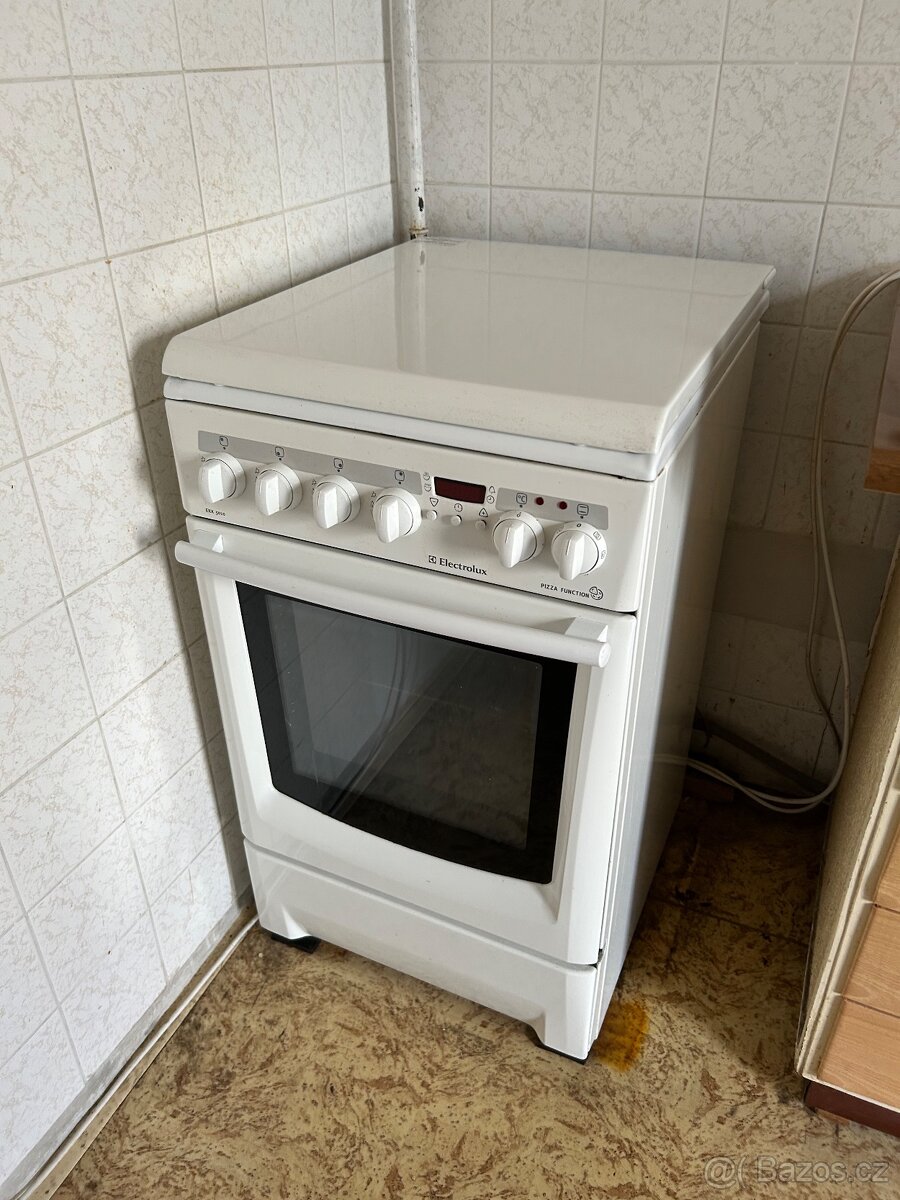 Kombinovaný Plynový sporák a Elektrická trouba Electrolux