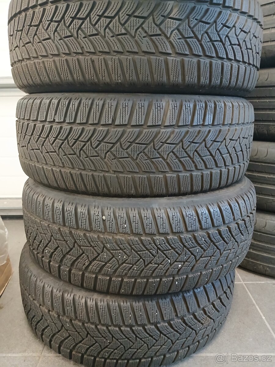 Zimni pneu 205/55/17