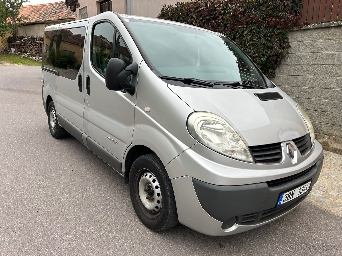 Renault Trafic Passenger 2009 2.0Dci 84 kW 9 míst