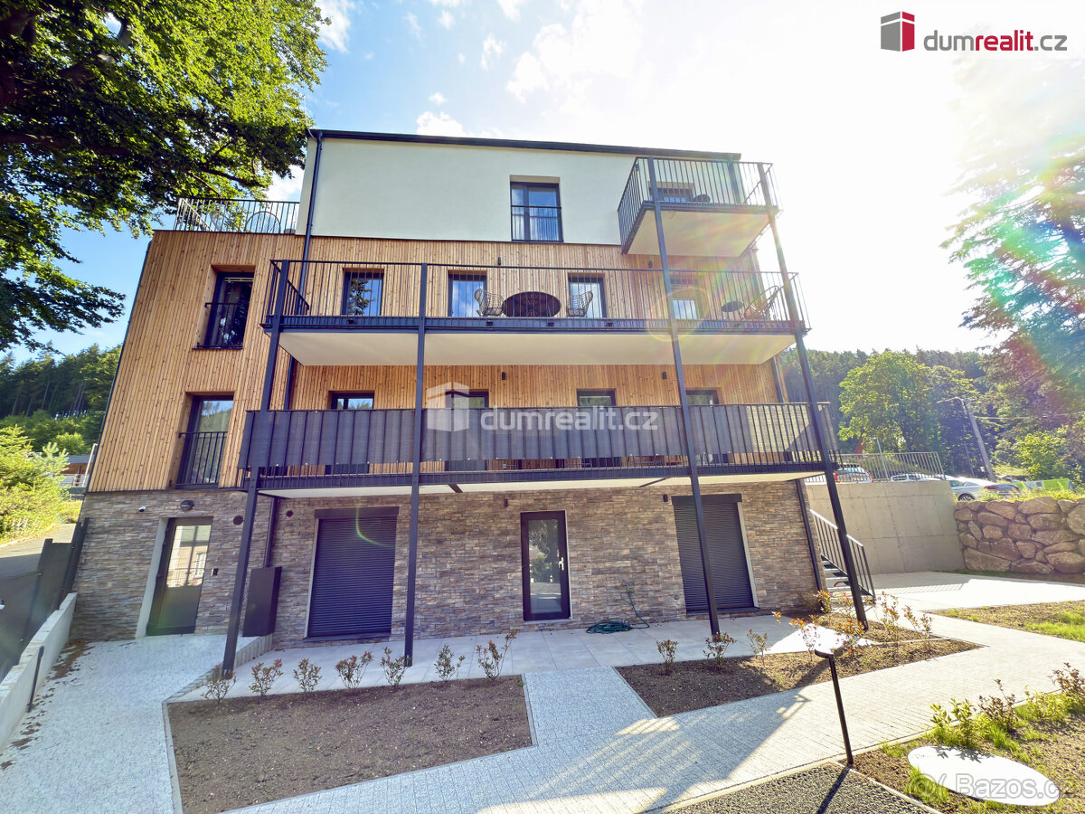 Apartmán 3+KK, 69 m2, balkon 19 m2, Plešivec-Pstruží-Abertam