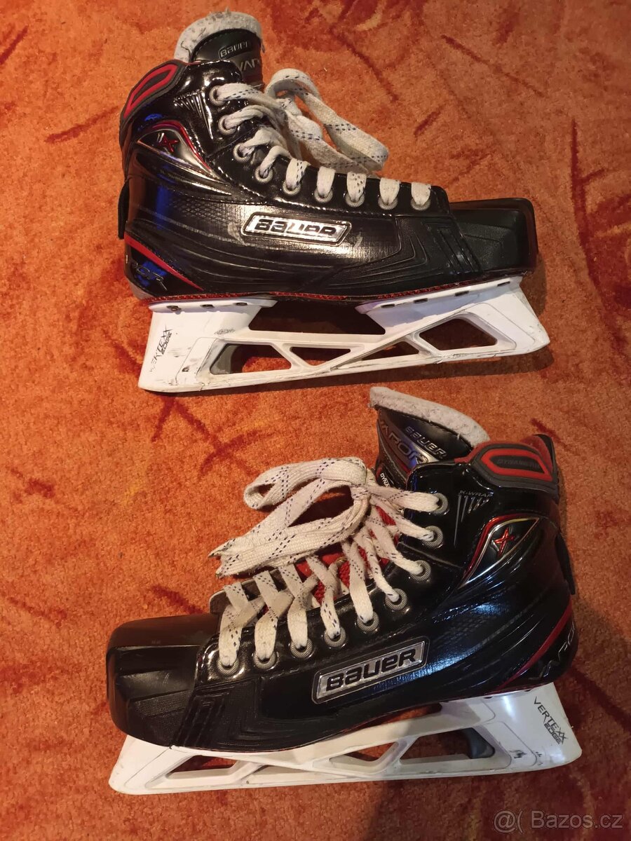 Brankářské brusle Bauer Vapor 1X, vel. EUR 44, 8,5D, (užší)