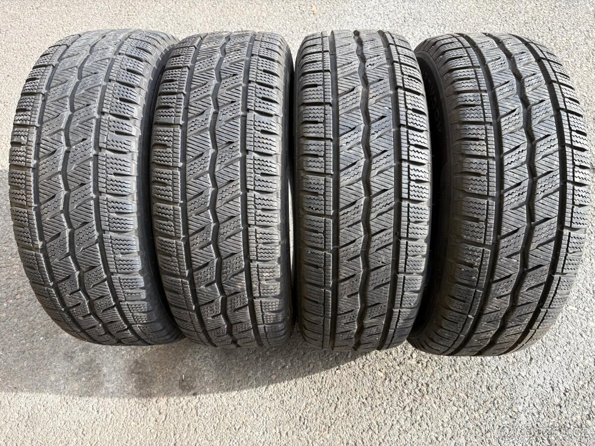 4x zimní dodávkové HANKOOK 215/65 R15C WINTER ICEPT LV RW1
