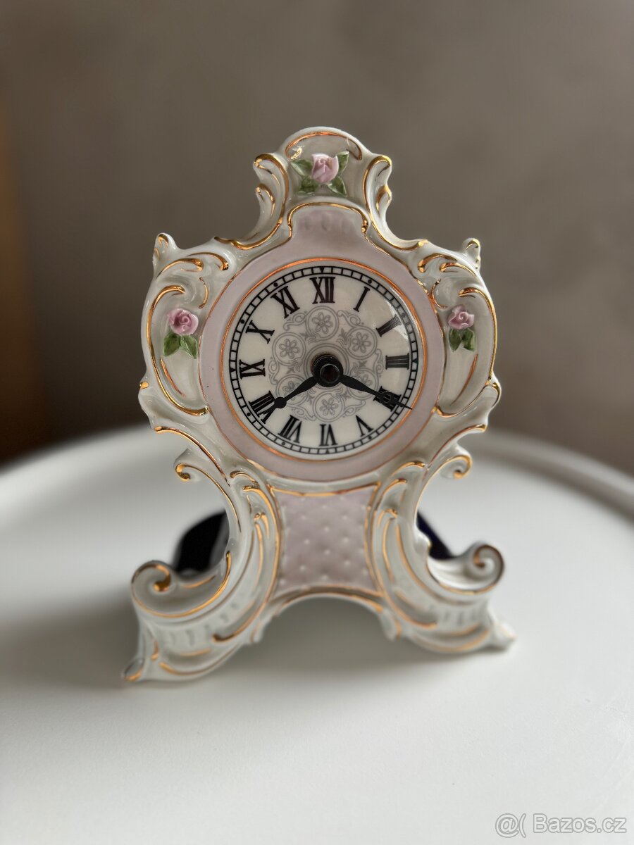 Krbové hodiny Royal Dux