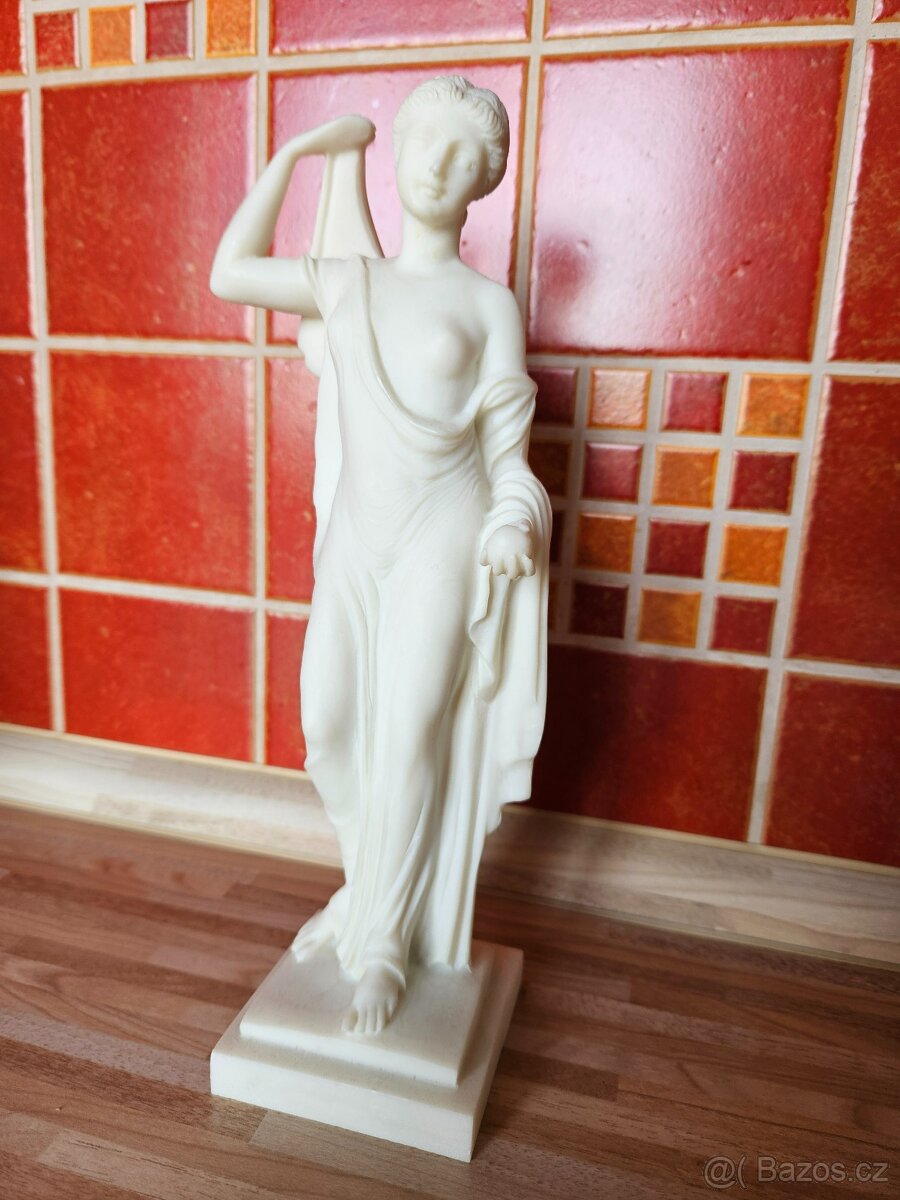 alabastrová soška Afrodité