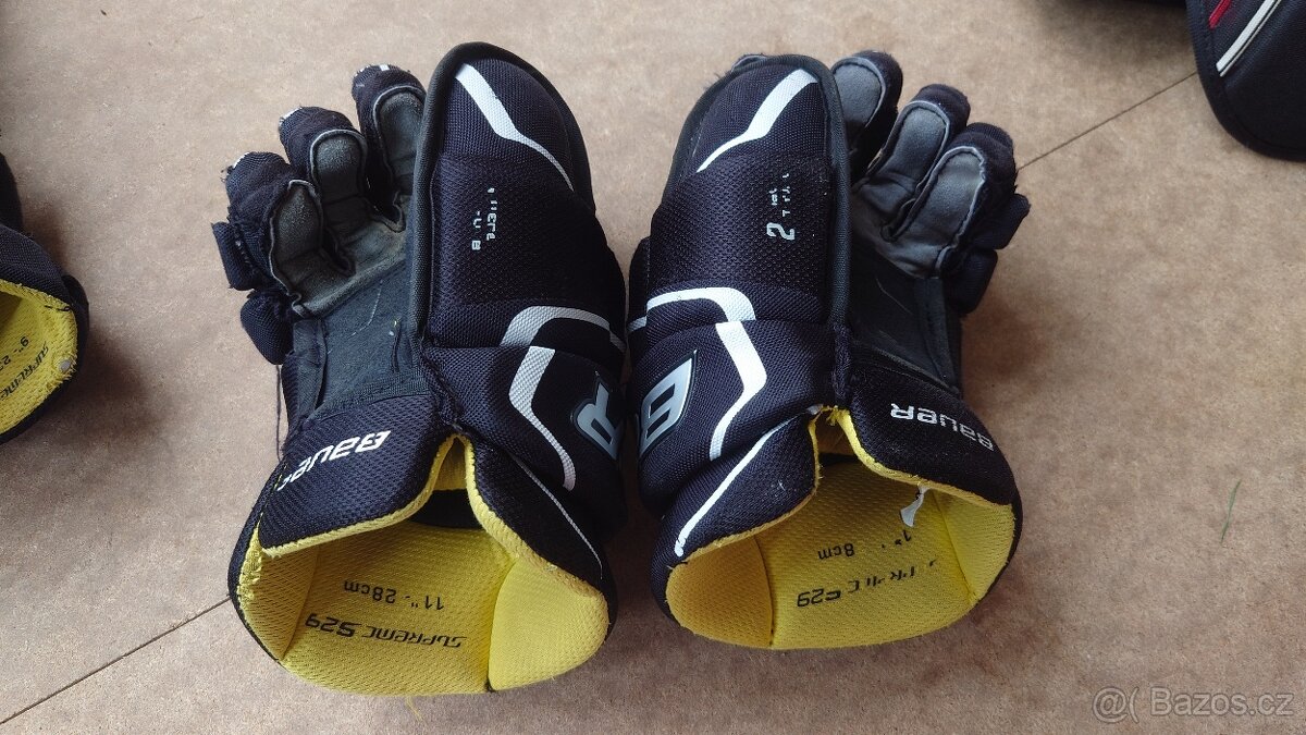 Hokejove rukavice Bauer Supreme S29, vel. Int. 11'' (28cm)