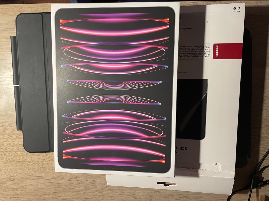 Prodám iPad Pro M2 11" 256GB