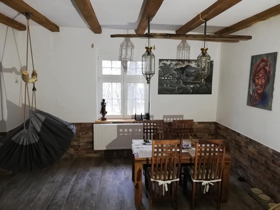 Jídelní set masiv Palisandr