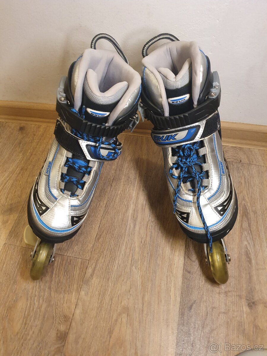 Kolečkové brusle vel. 38