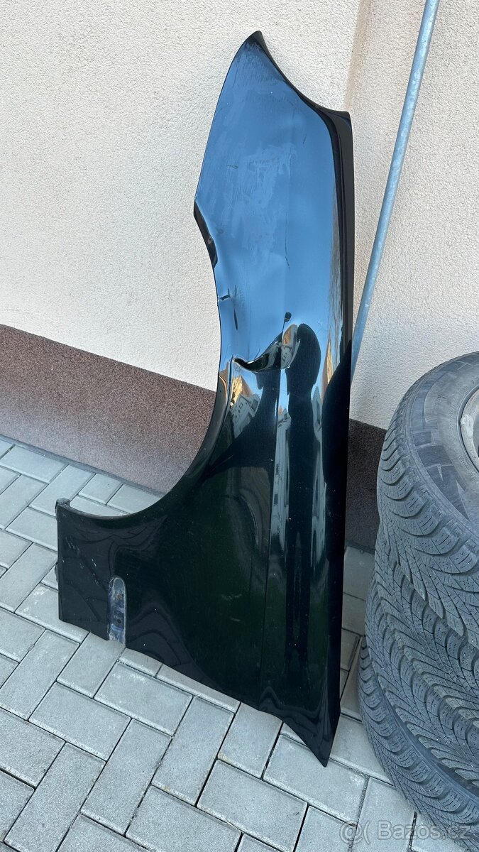 Blatník Mercedes w211