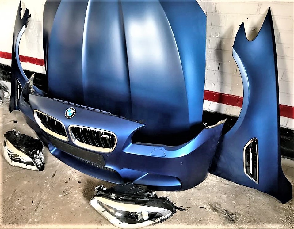 BMW 5 F10/F11 kapota, blatníky, nárazníky a další viz text