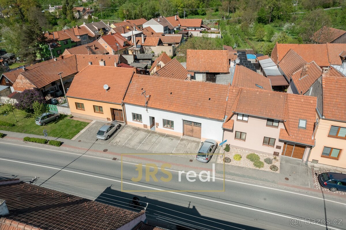 Prodej rodinného domu 5+kk, pozemek 1570 m2 - Louka