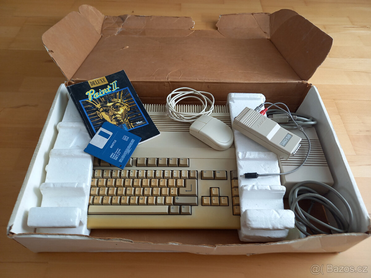 Commodore AMIGA 500 + příslušenství