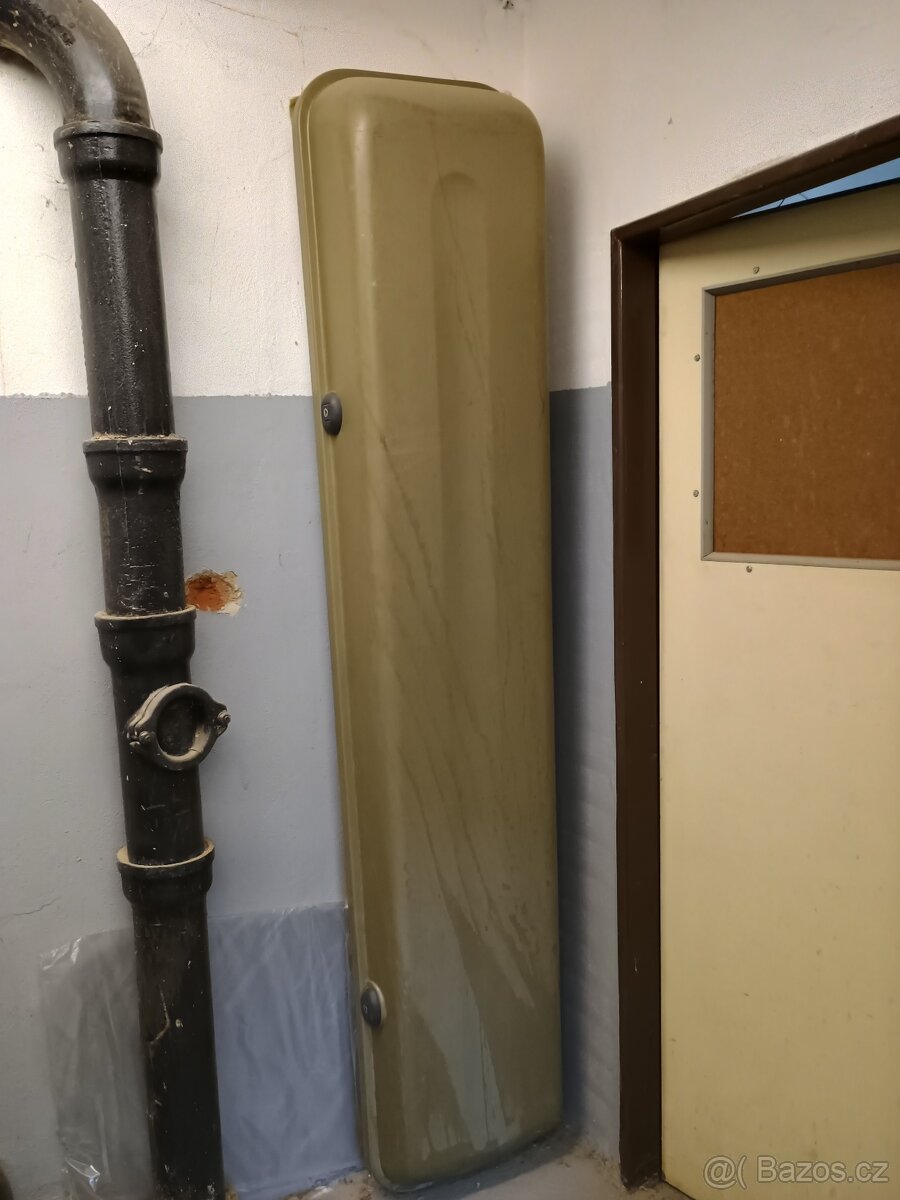 Prodám uzamykatelný střešní box