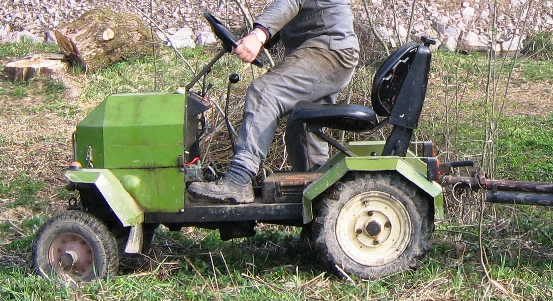 Malotraktor domácí výroby