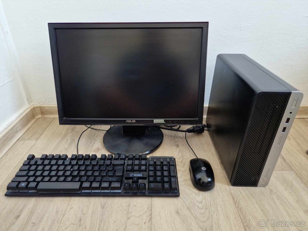 Počítač HP Prodesk s LCD na filmy internet kancelářské práce