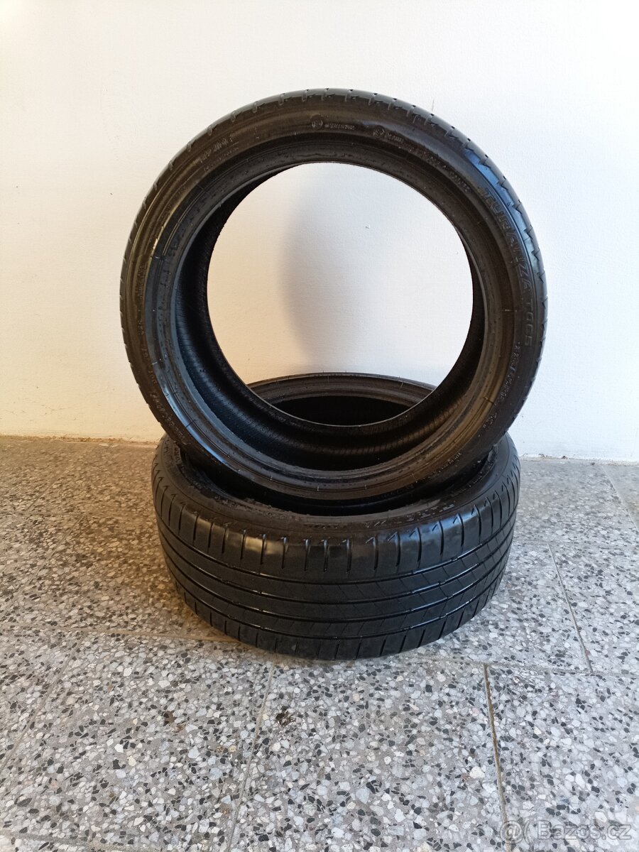 Bridgestone 225/40/18