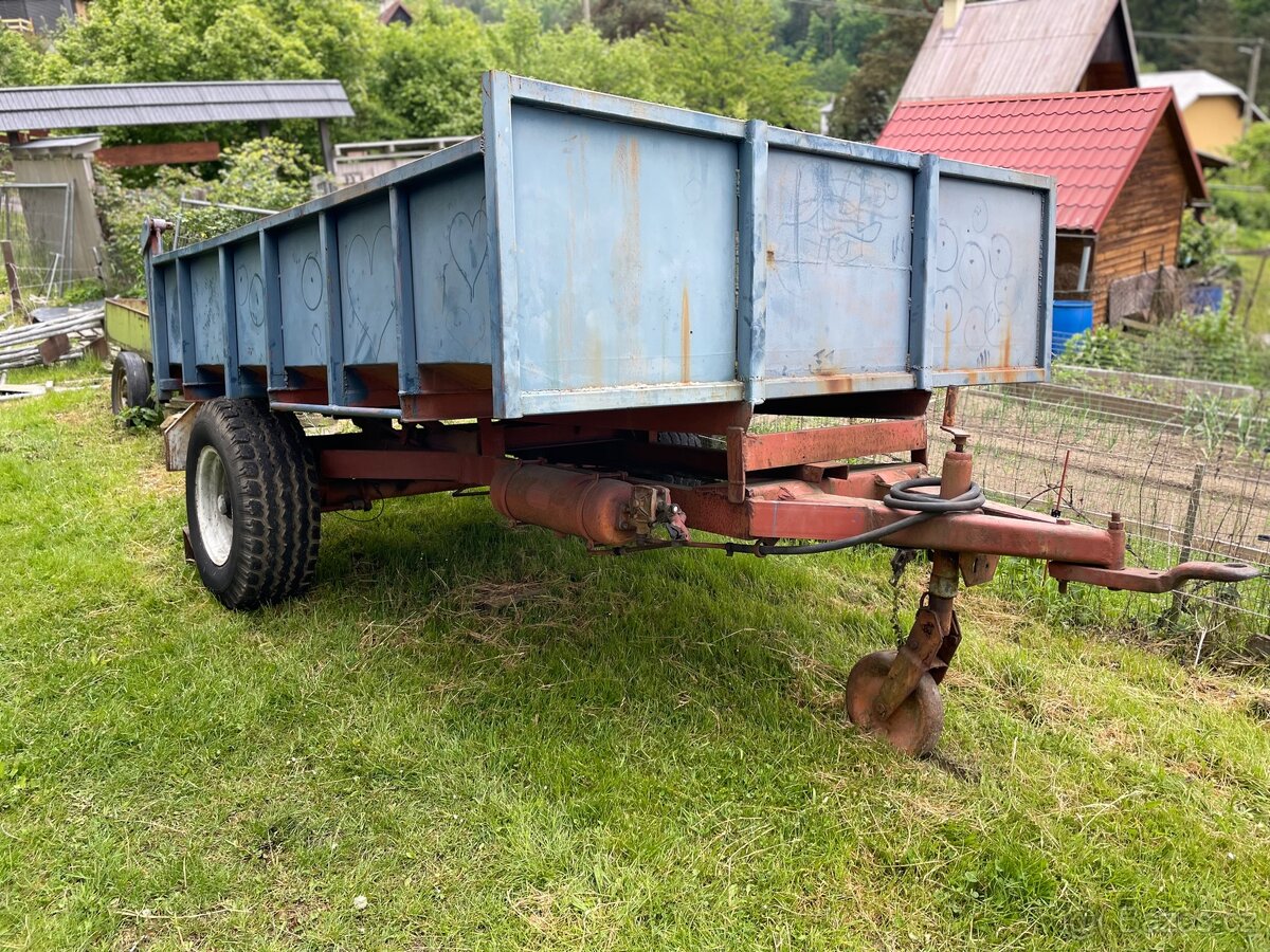 Vlečka přívěs za traktor