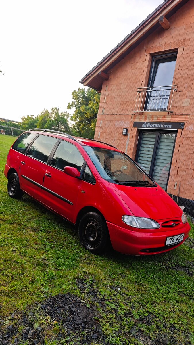 Ford Galaxy 1.9 TDi, 81 kw, r. 2000