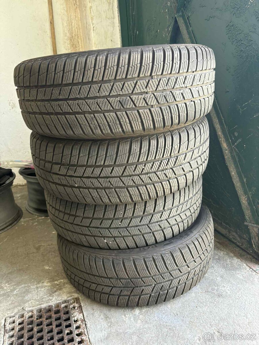 Zimní pneu 205 55 R16 BARUM
