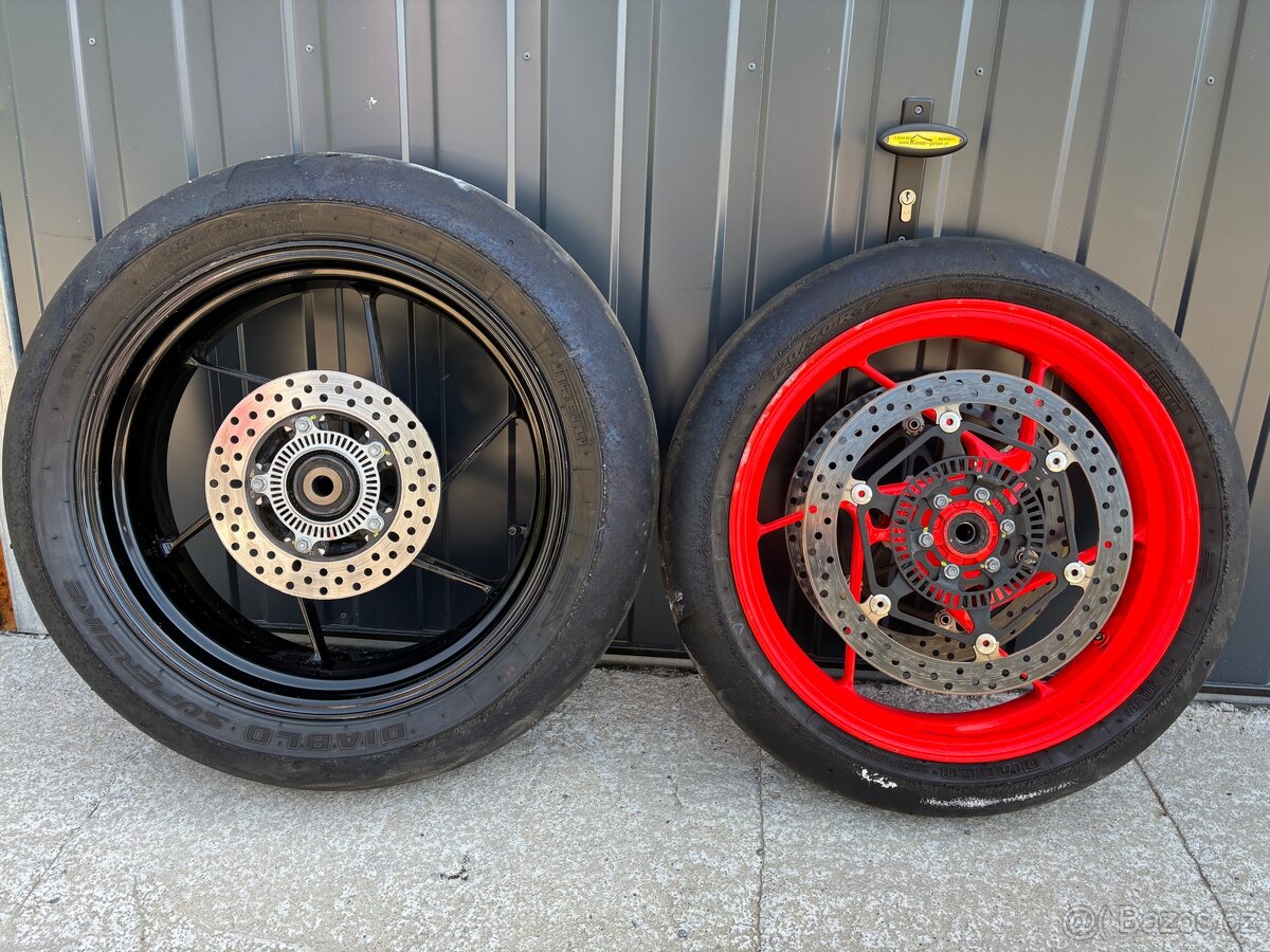 Kola Aprilia RS660