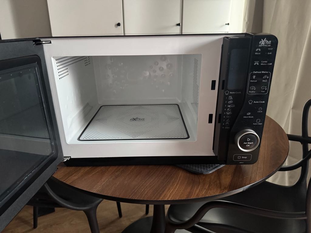 Mikrovlnná trouba Whirlpool MWF 421SL