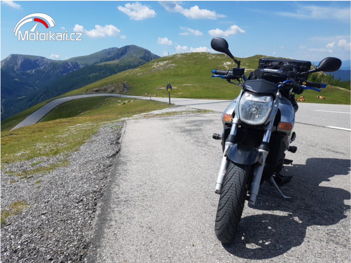 Suzuki GSR 600
