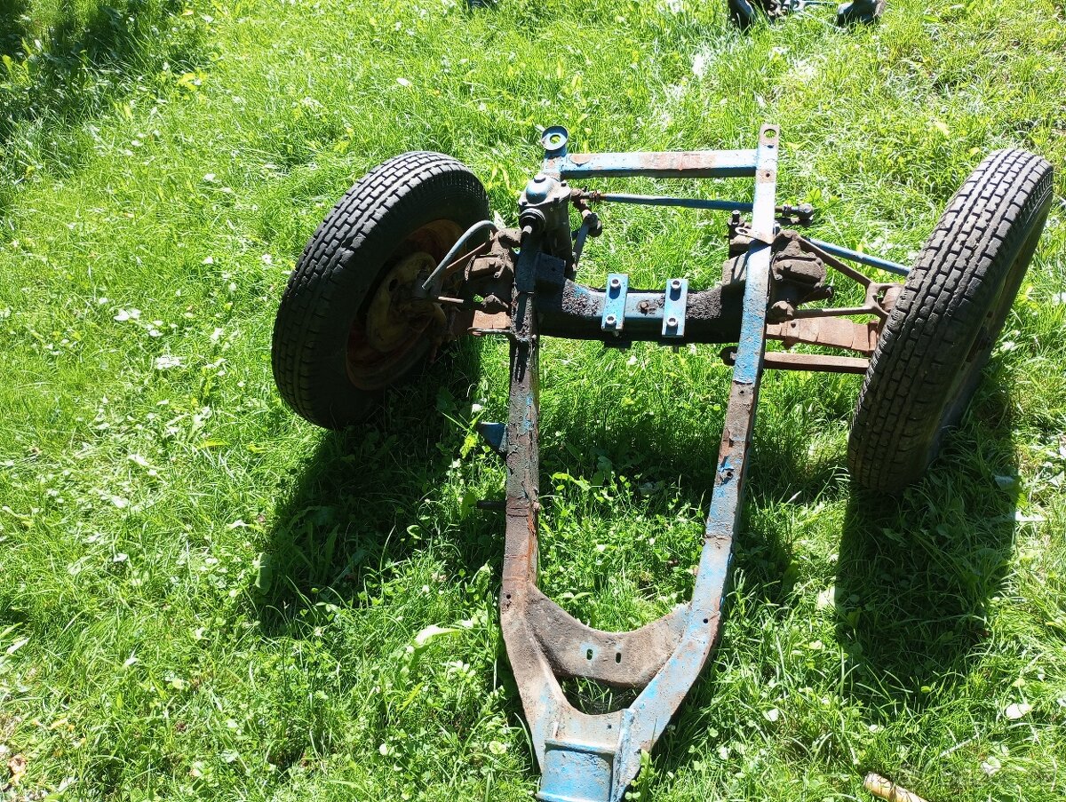 Přední náprava škoda 1202 STW