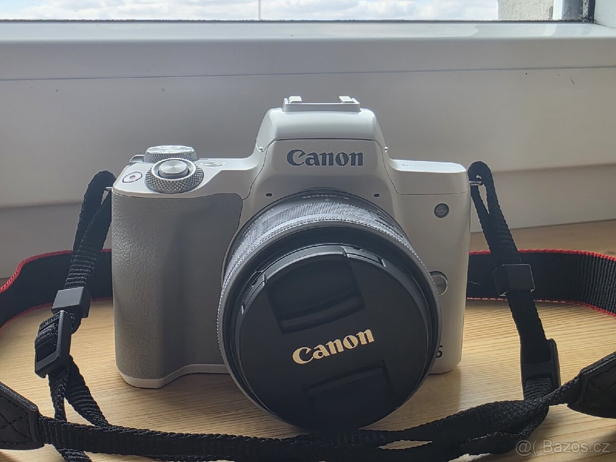 Canon M50