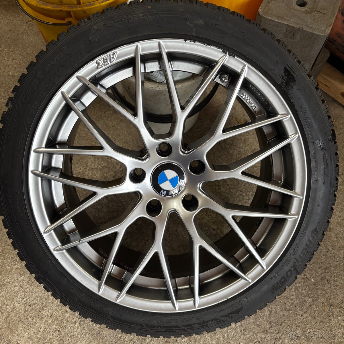 Alu kola AEZ 5x120 r18 zimní pneu 225/45 r18