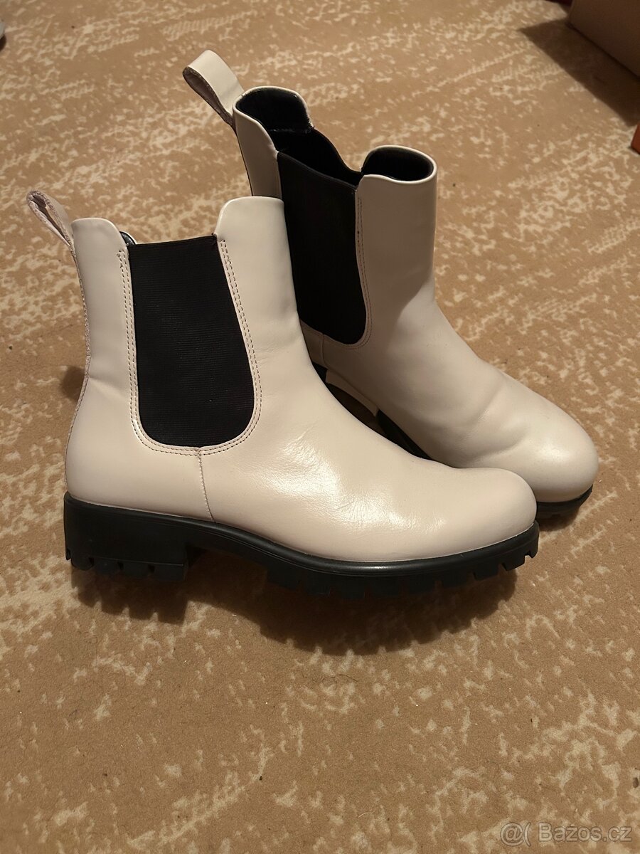 Kožené boty ECCO, vel. 40
