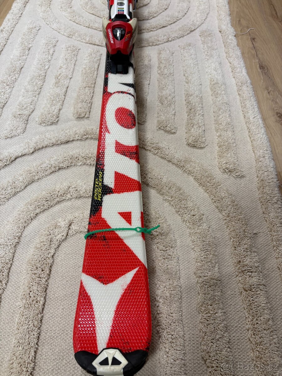 Dětské lyže Atomic 140 cm