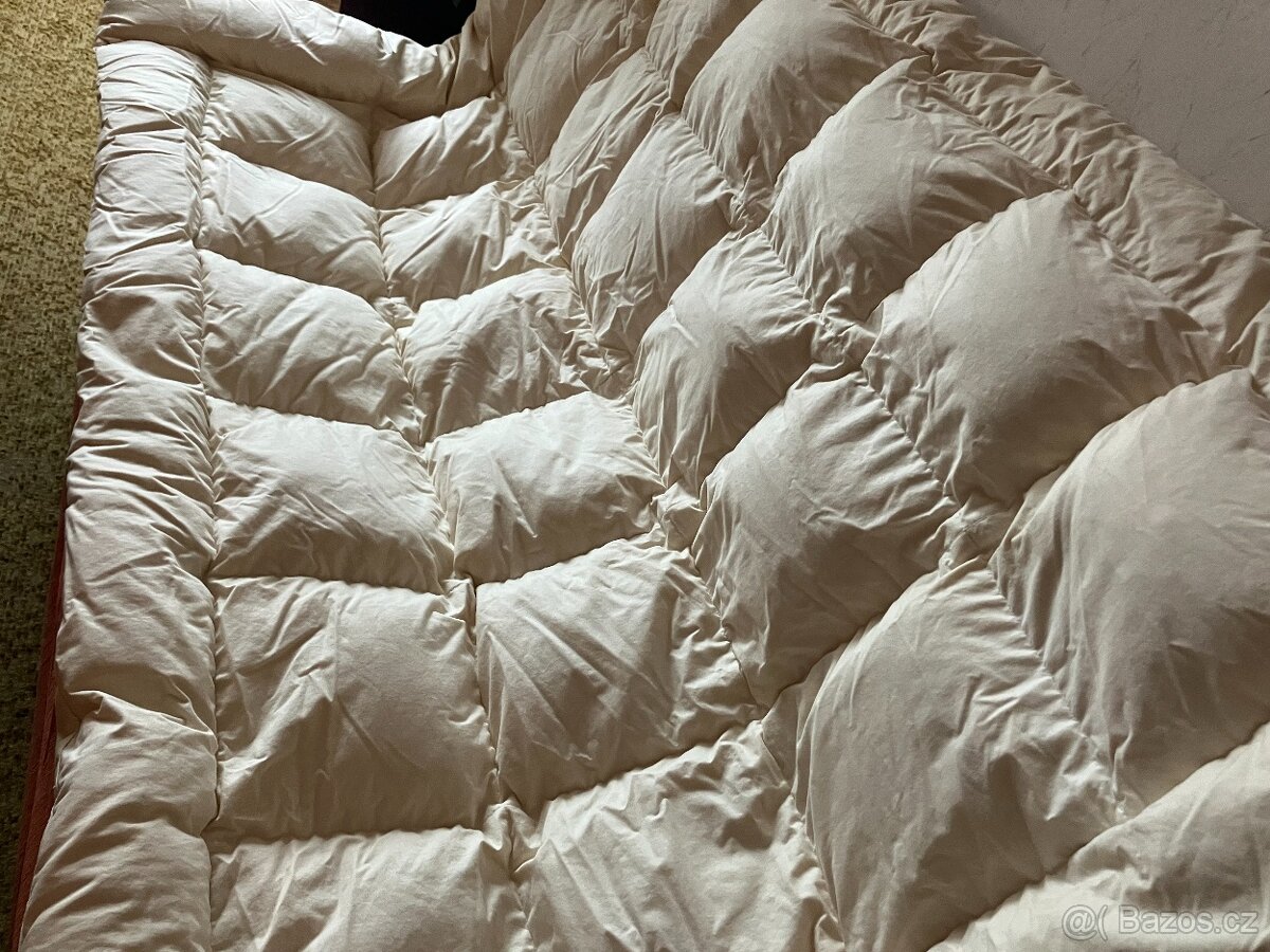 Peřina péřová krémová