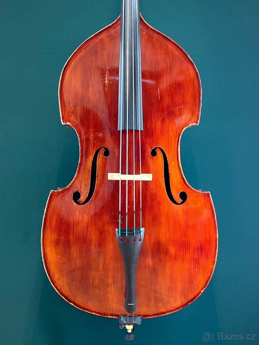 KONTRABAS Pikart 1989