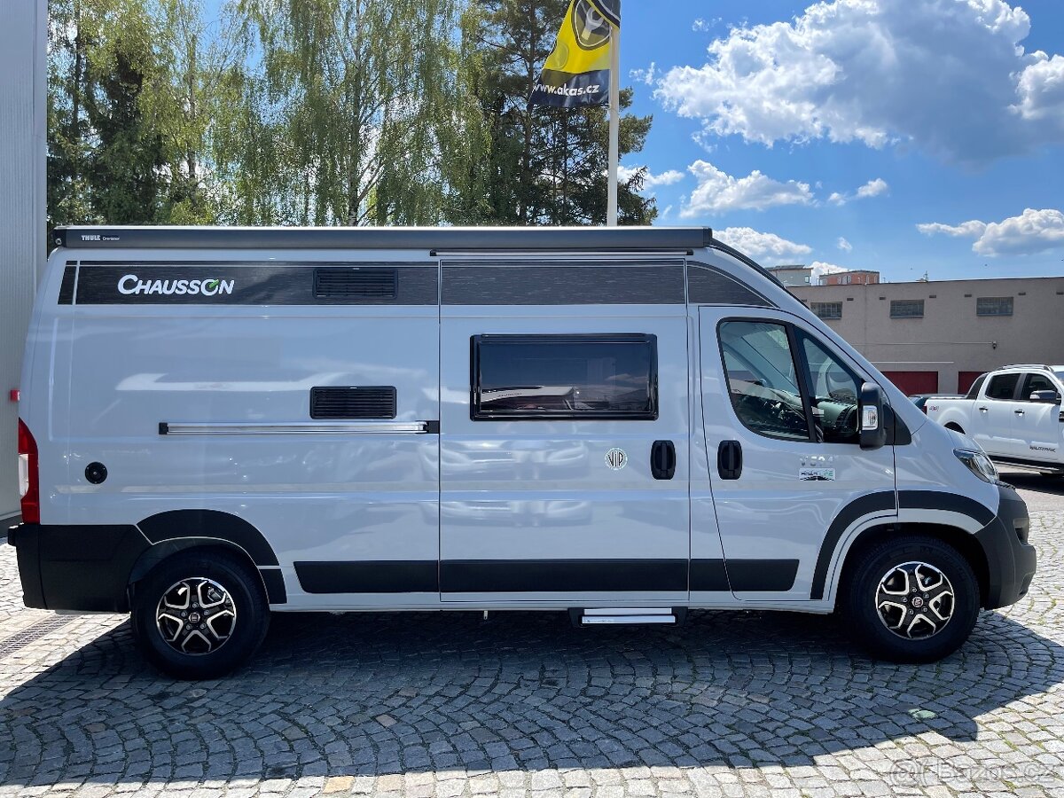 CHAUSSON V594 VIP, automat 9 st., obytný automobil